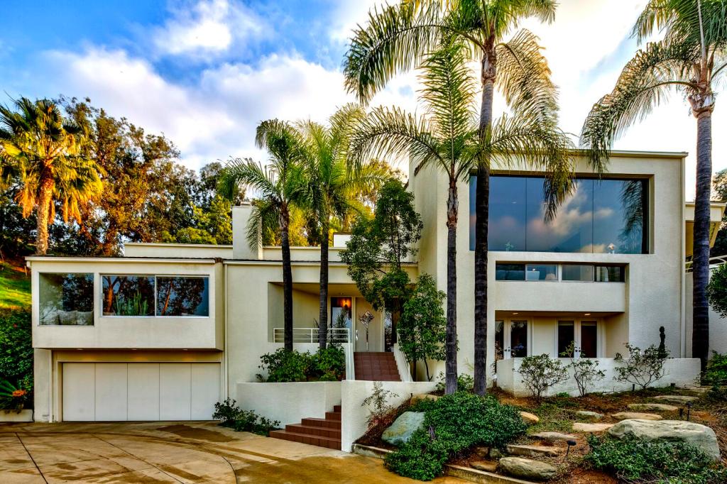 Manifesting Our Move: A Soft Life in&nbsp;Silverlake